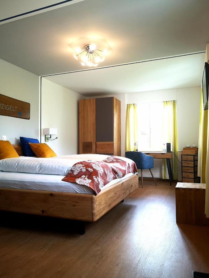 Gasthof Zur Buendte Jenins ภายนอก รูปภาพ