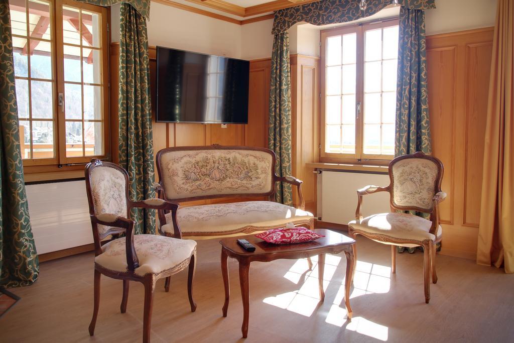Gasthof Zur Buendte Jenins ภายนอก รูปภาพ